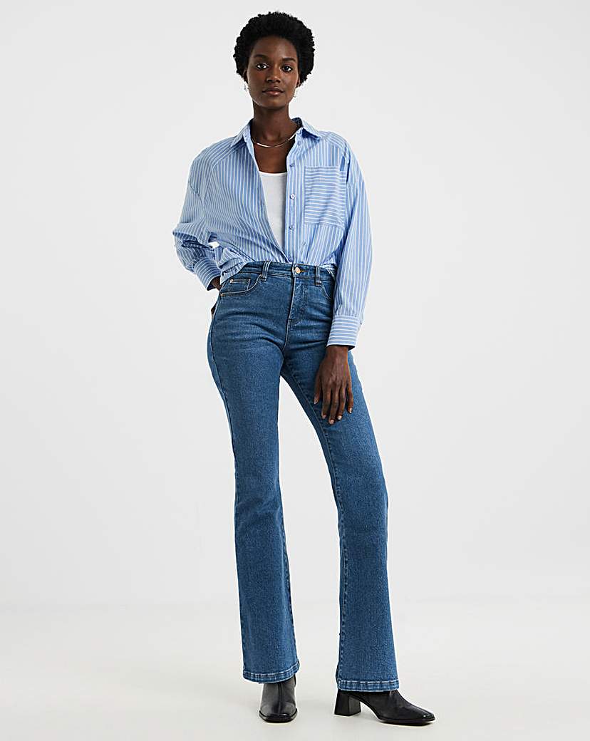 New In - Magisculpt Bootcut Jean