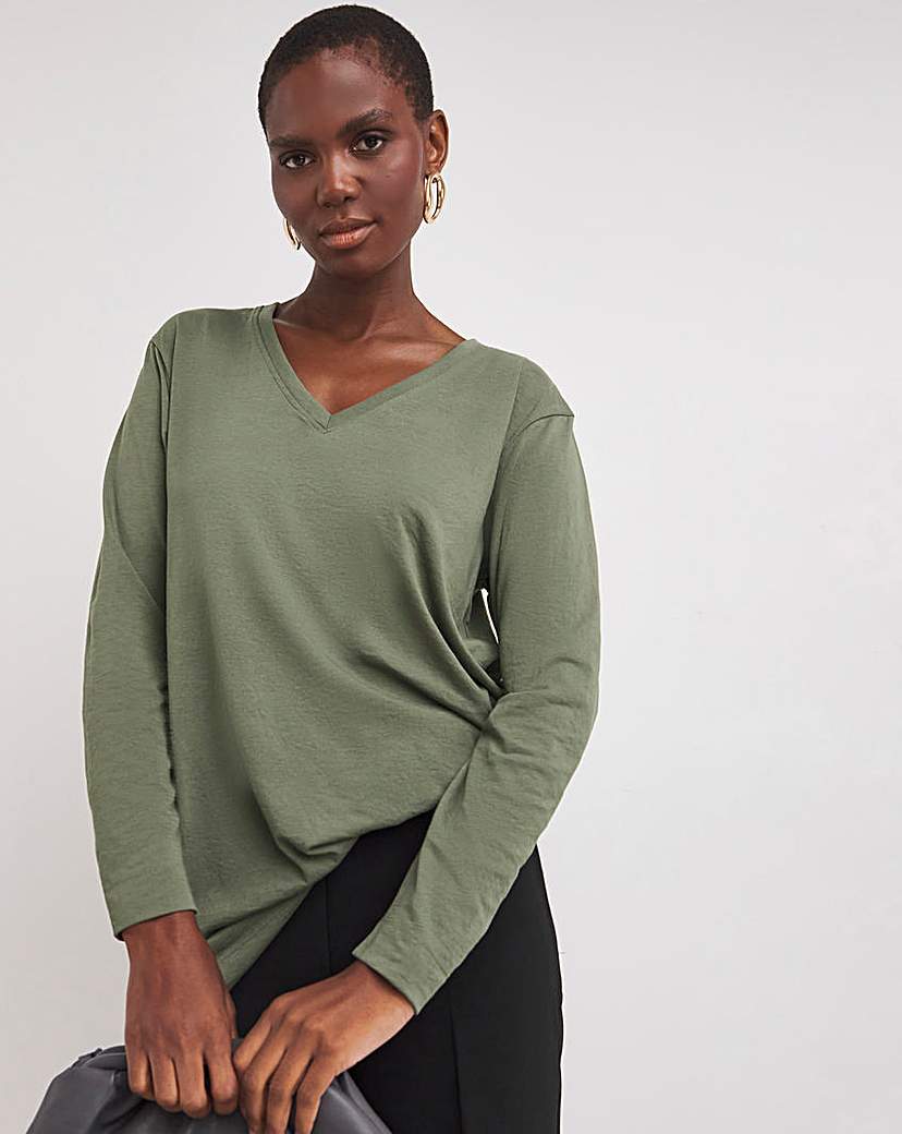 V-Neck Split Hem Long Sleeve T-Shirt