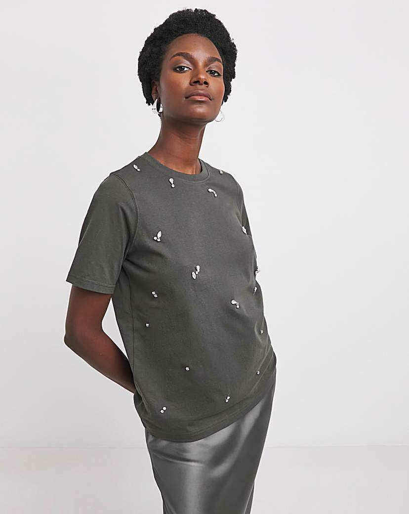 New In - Crew Neck Scatter Embellished T-shirt