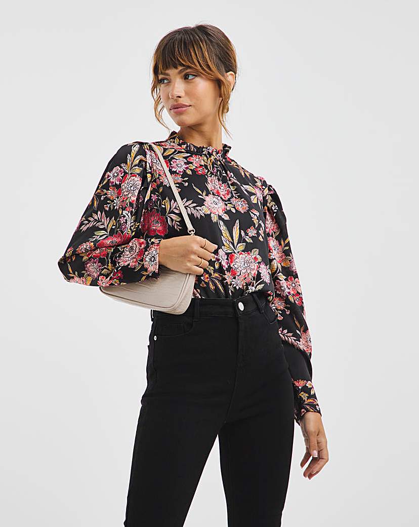 Joanna Hope Puff Sleeve Top