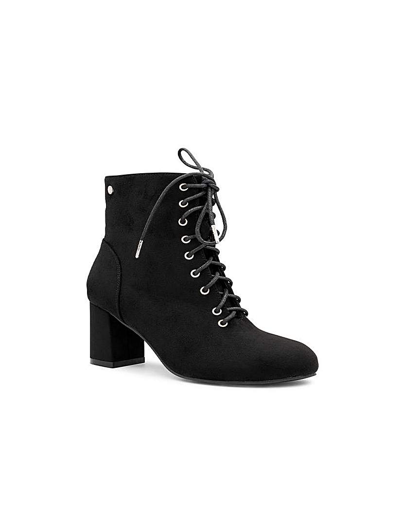 Paradox London Amanda Block Heel Boot