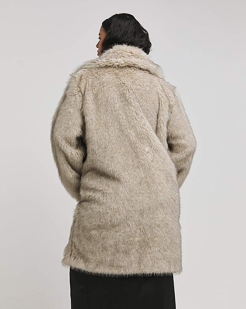 Natural Collar Revere Faux Fur Coat