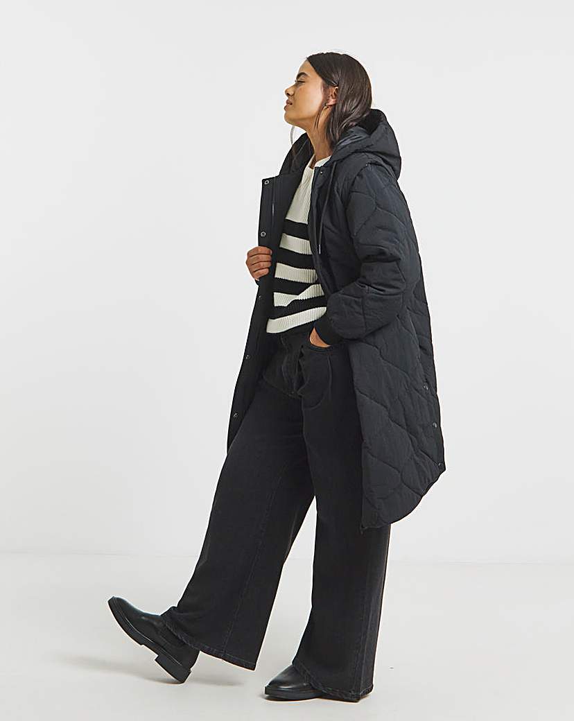 New In - Black Quilted Hybrid Jacket / Gilet