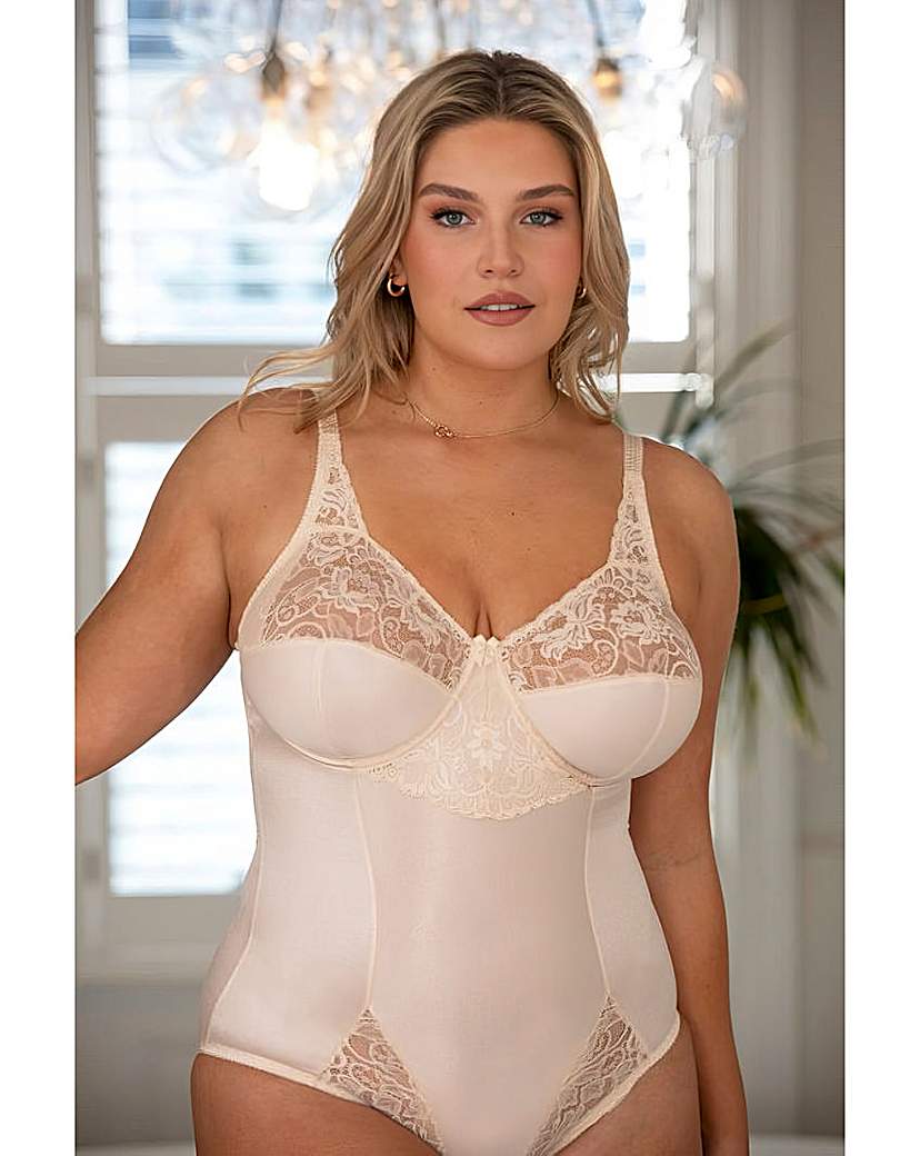 New In - Pour Moi Superfit Bodyshaper Natural