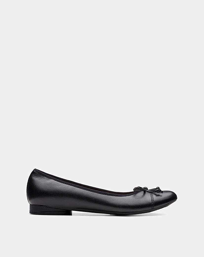 Clarks Loreleigh Rae Ballet Pump E Fit