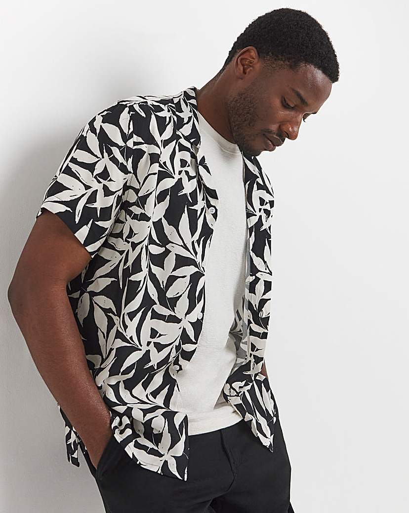 Mono Palm Printed Holiday Shirt