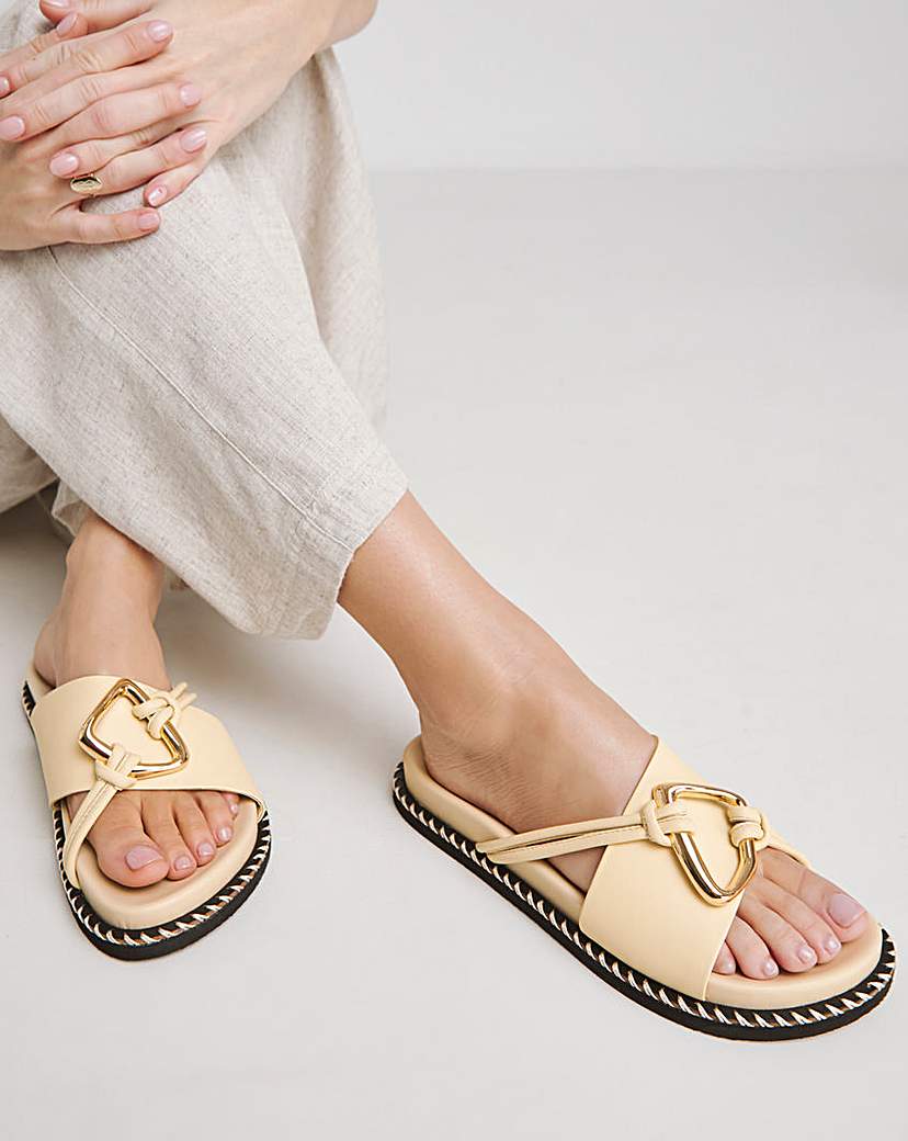 Big Trim Footbed Sandal Wide