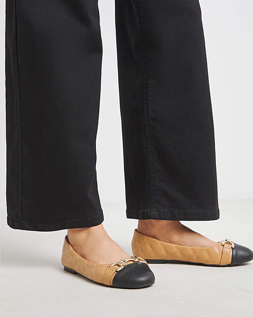 Toe Cap Hardware Detail Ballerina Wide