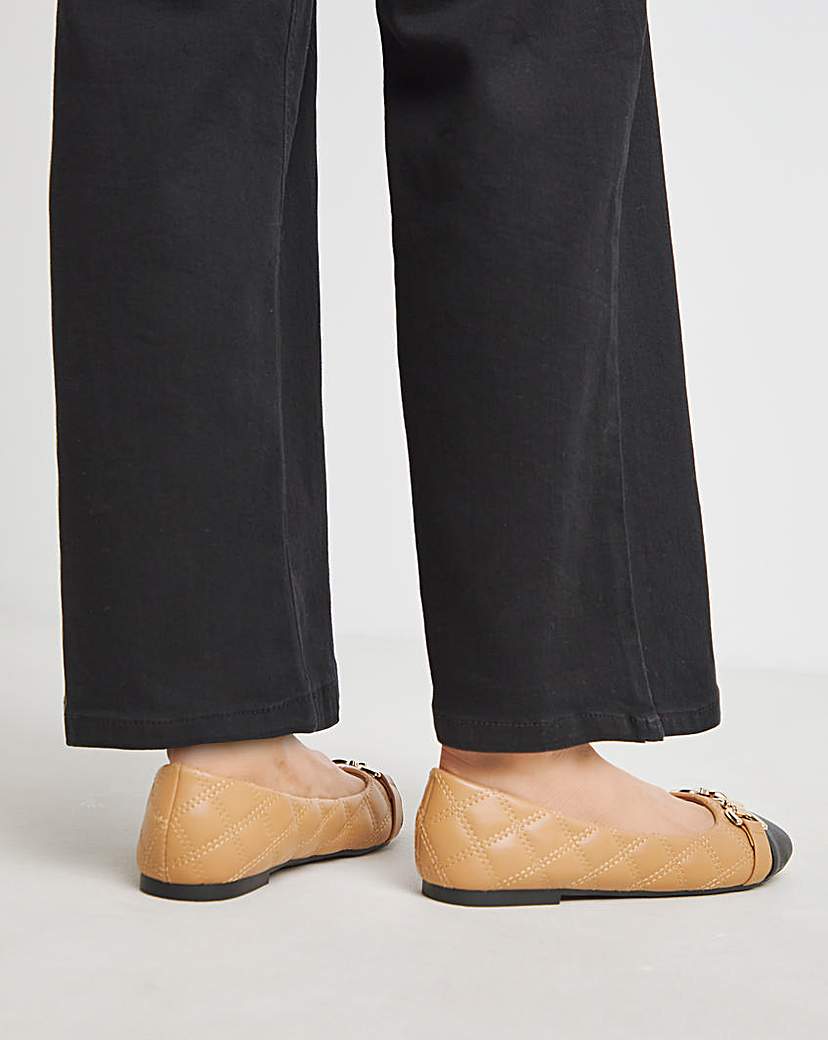 Toe Cap Hardware Detail Ballerina Wide