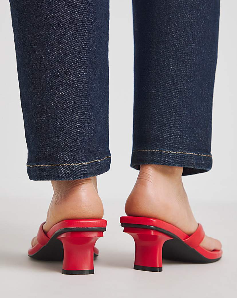 Toe Post Kitten Heel Ex Wide