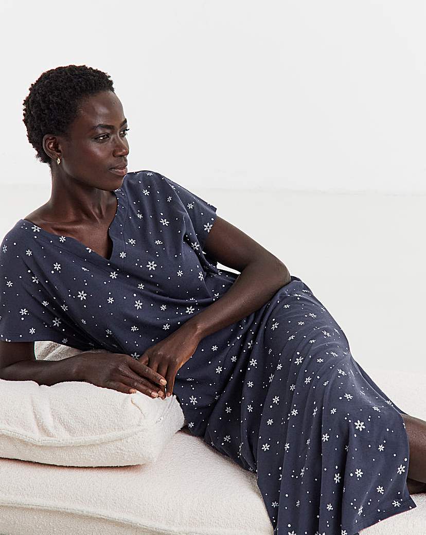 Julipa Value Nightie Snowflake Print