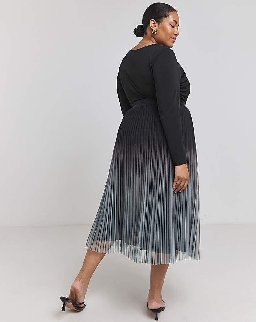 Joanna Hope Pleated Mesh Skirt