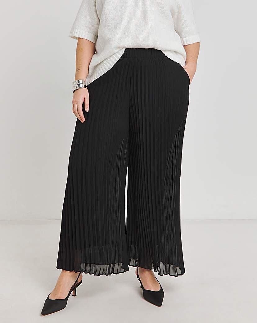 Pleated Wide Leg Trousers