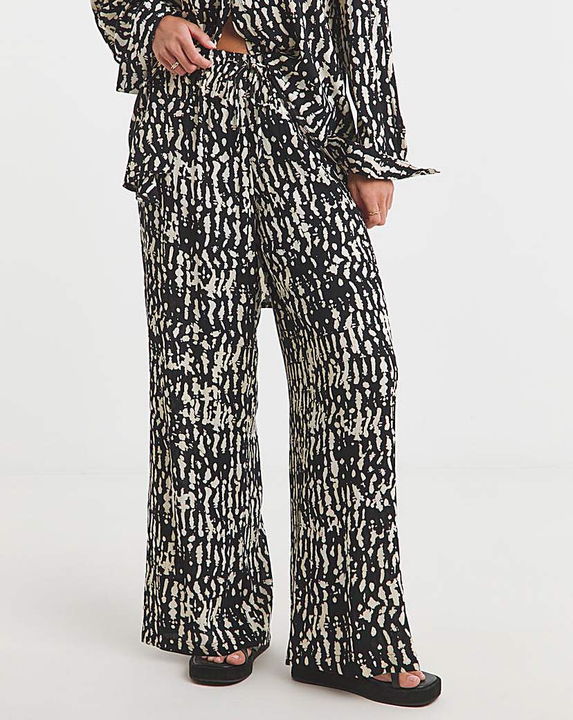Crinkle Wide Leg Trousers