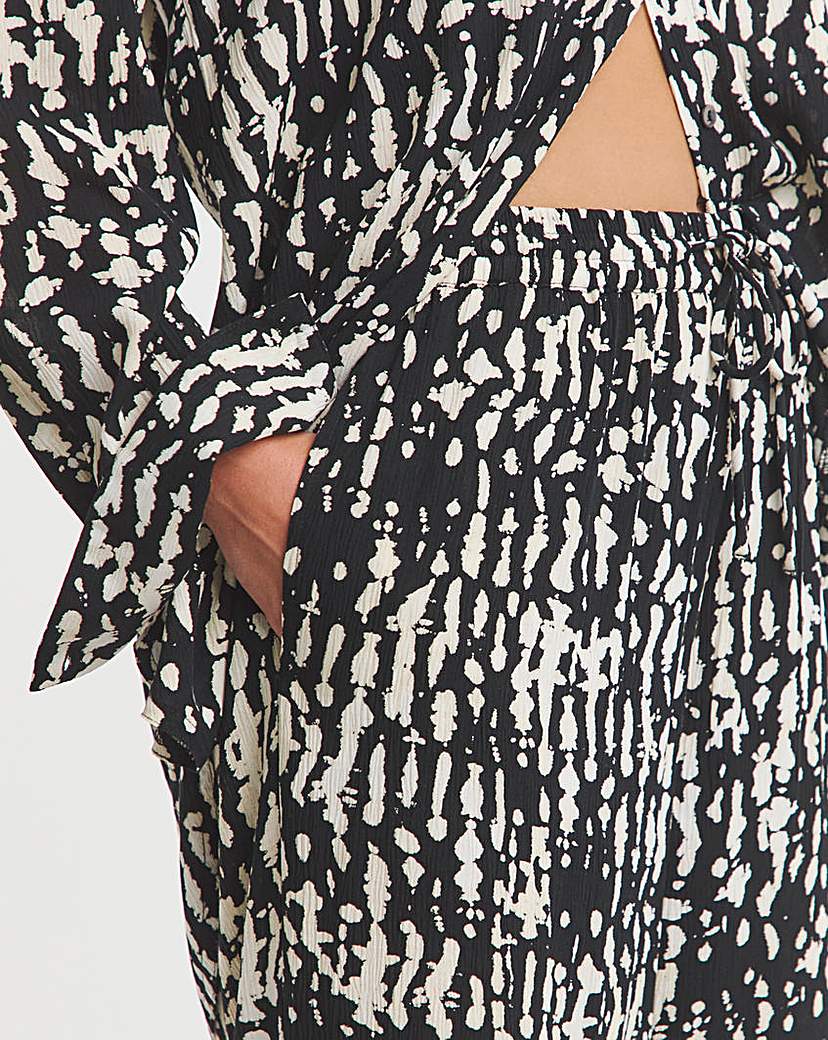 Crinkle Wide Leg Trousers