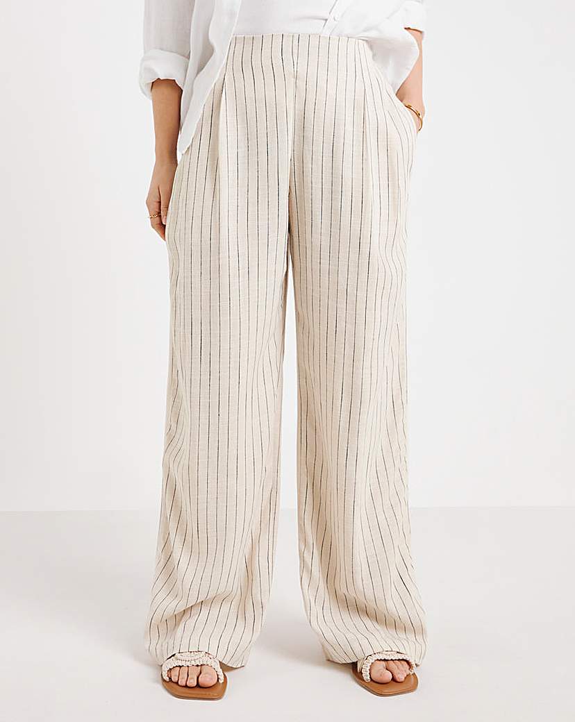 Pleated Linen Mix Wide Leg Trouser