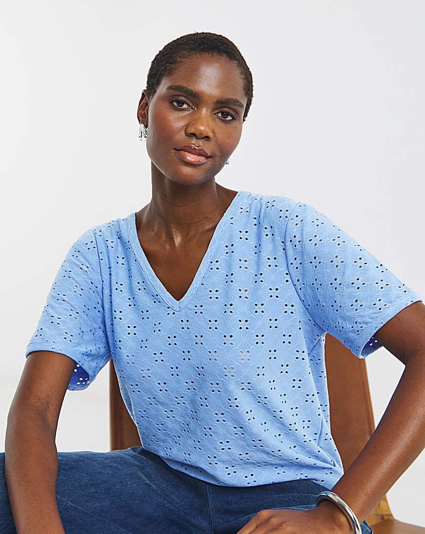 V-Neck Broderie T-Shirt
