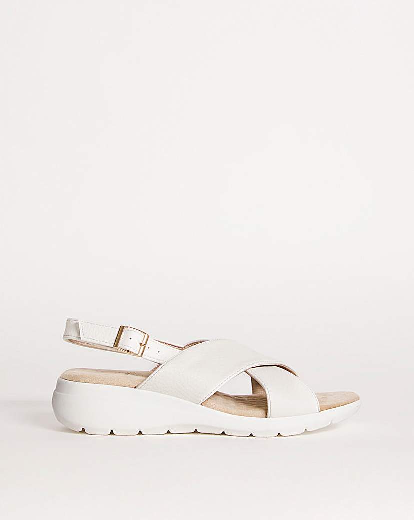 Cushion Walk Crossover Sandal E Fit