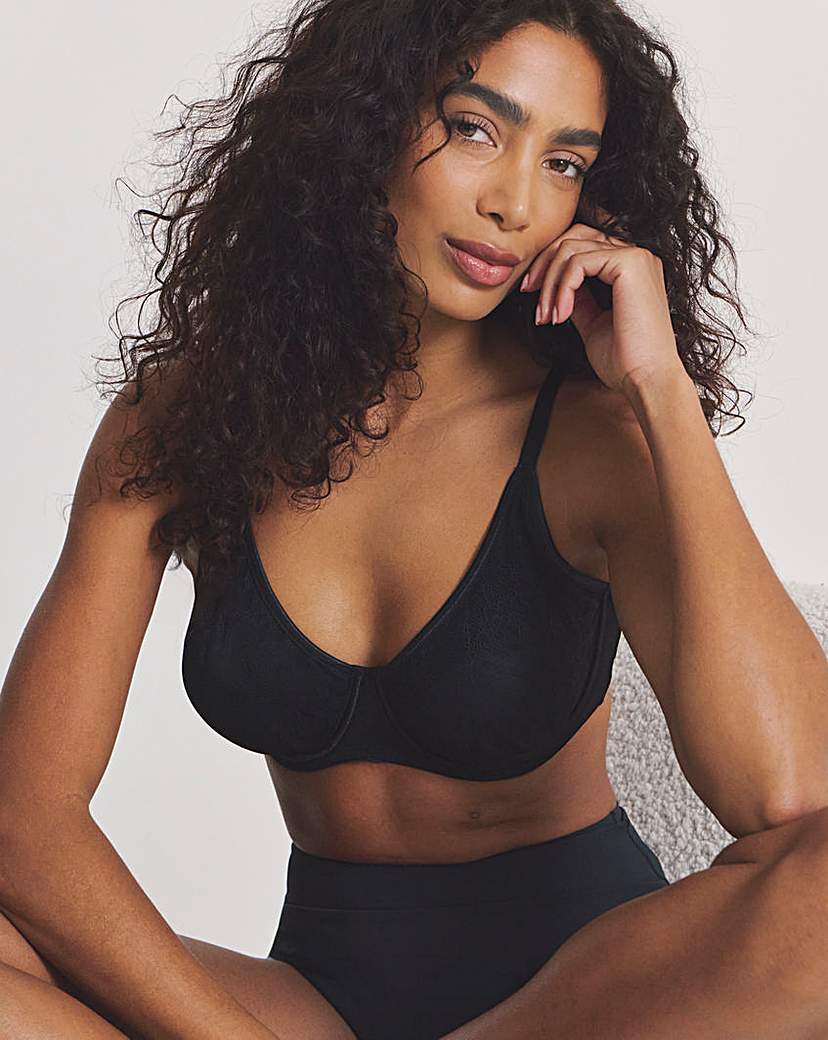 Moulded Lace Wired Bra