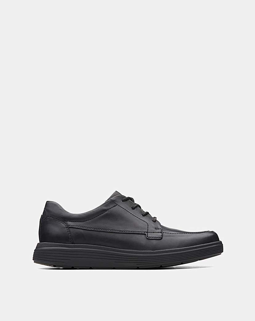 New In - Clarks Abode Ease Wide Fit - Black
