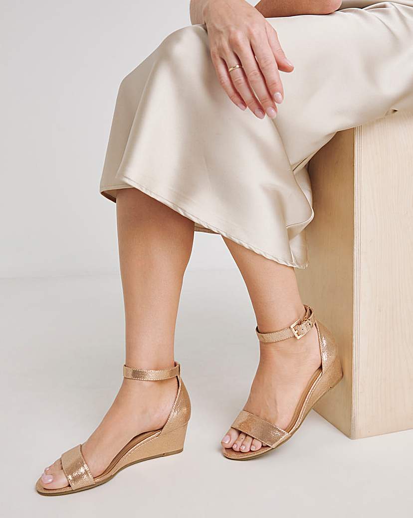 New In - Low Wedge Barely There Wide