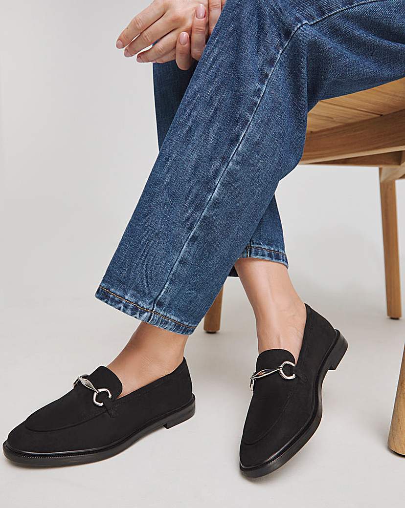 Classic Loafer With Metal Trim Wide