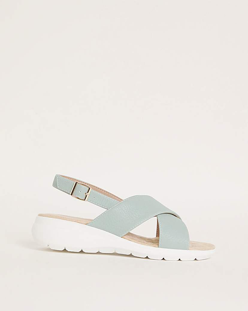 Cushion Walk Crossover Sandal E Fit