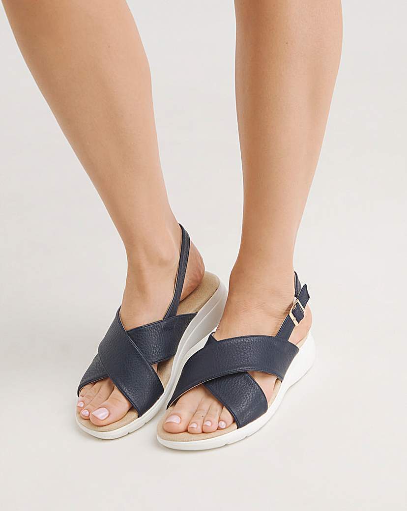 Cushion Walk Crossover Sandal EEE Fit