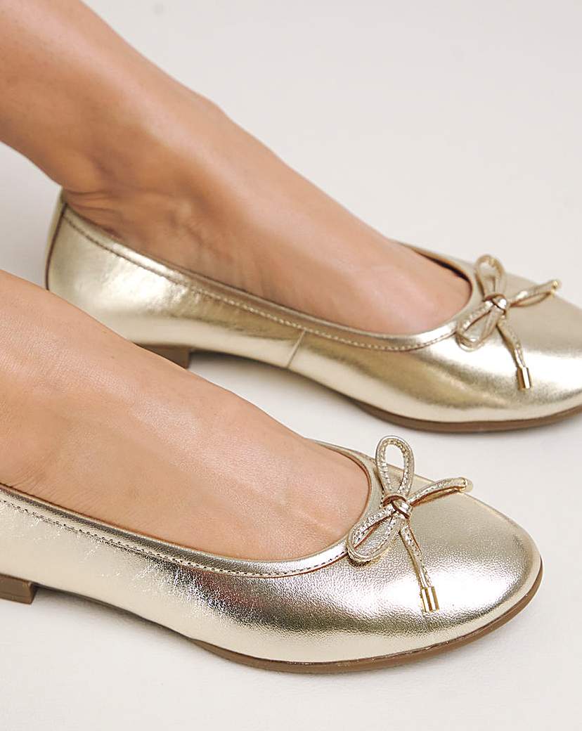 basic leather ballerina eee fit
