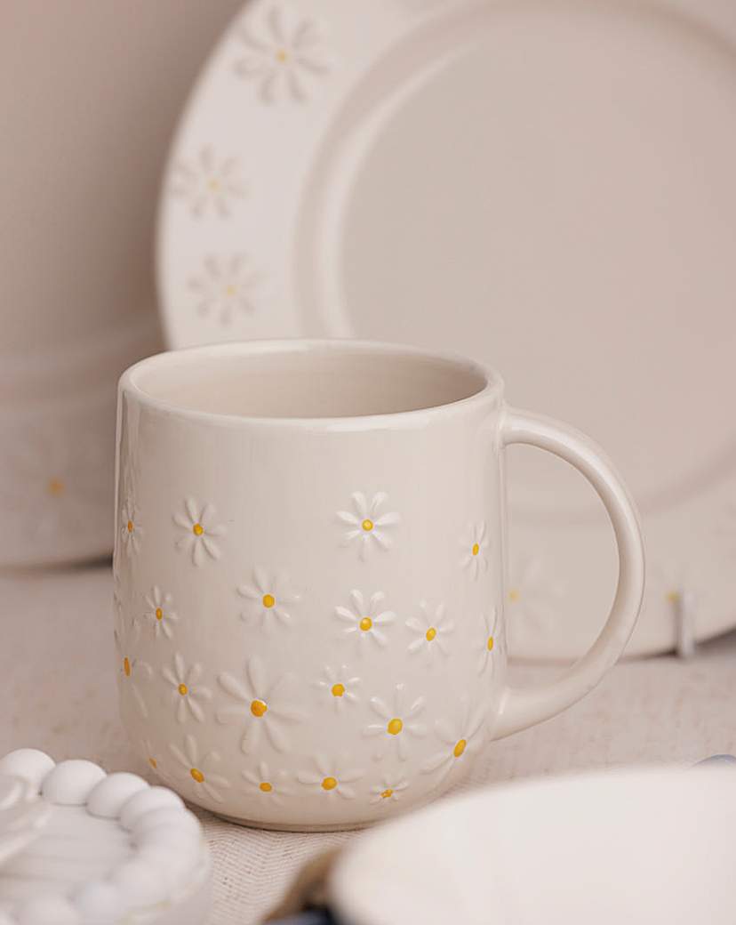 New In - Price & Kensington Daisy Set of 4 Mugs