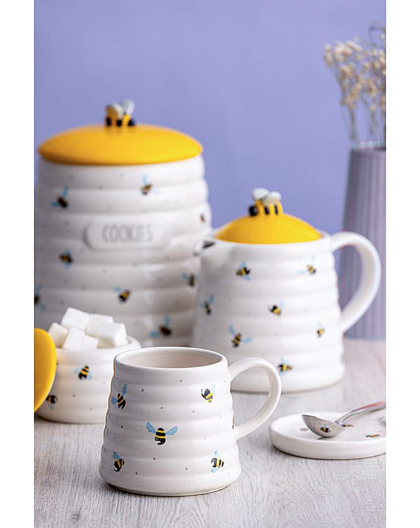 New In - Price & Kensington Bee Set of 2 Mugs