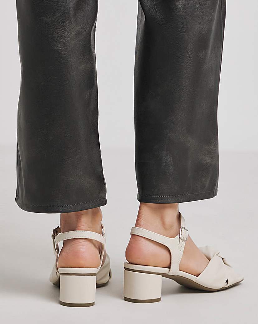 Volume Twist Block Heel Sandal EEE Fit