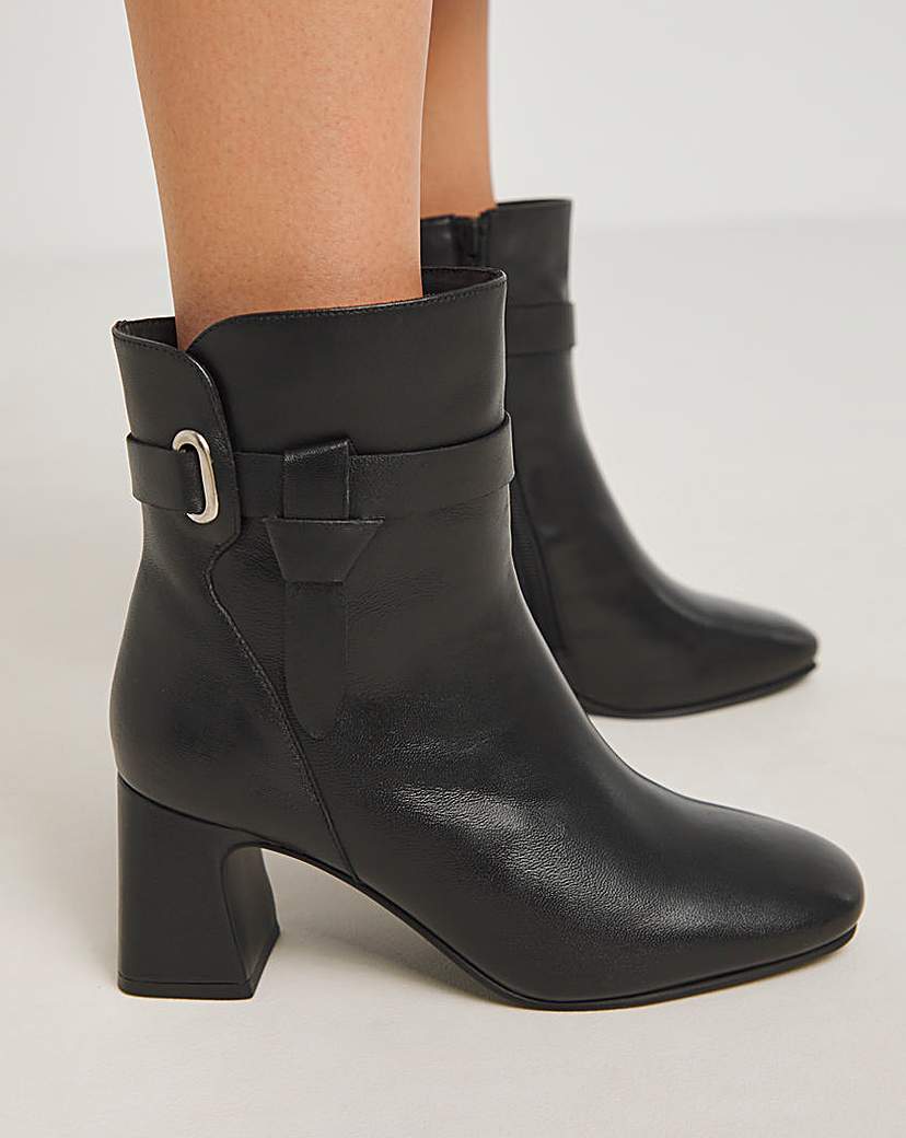 Heeled Leather Boots w Wrap Ex Wide Fit