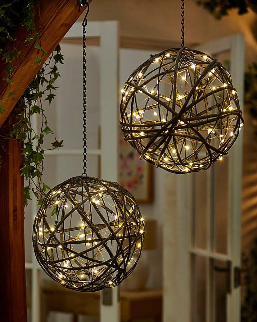 2 Main Powered Lit Hanging Balls