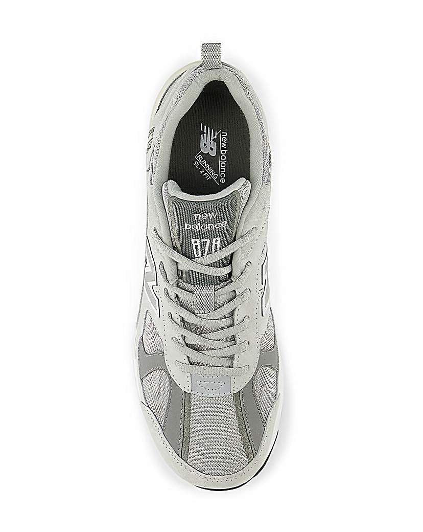 New Balance 878 Trainers