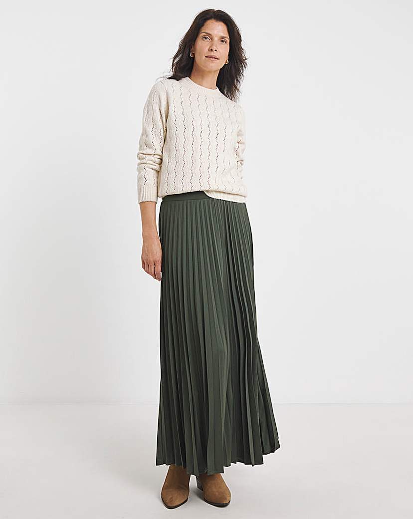 New In - POINTELLE JUMPER