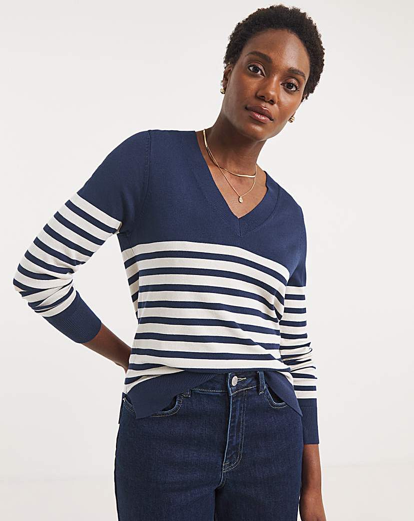 New In - V NECK JUMPER