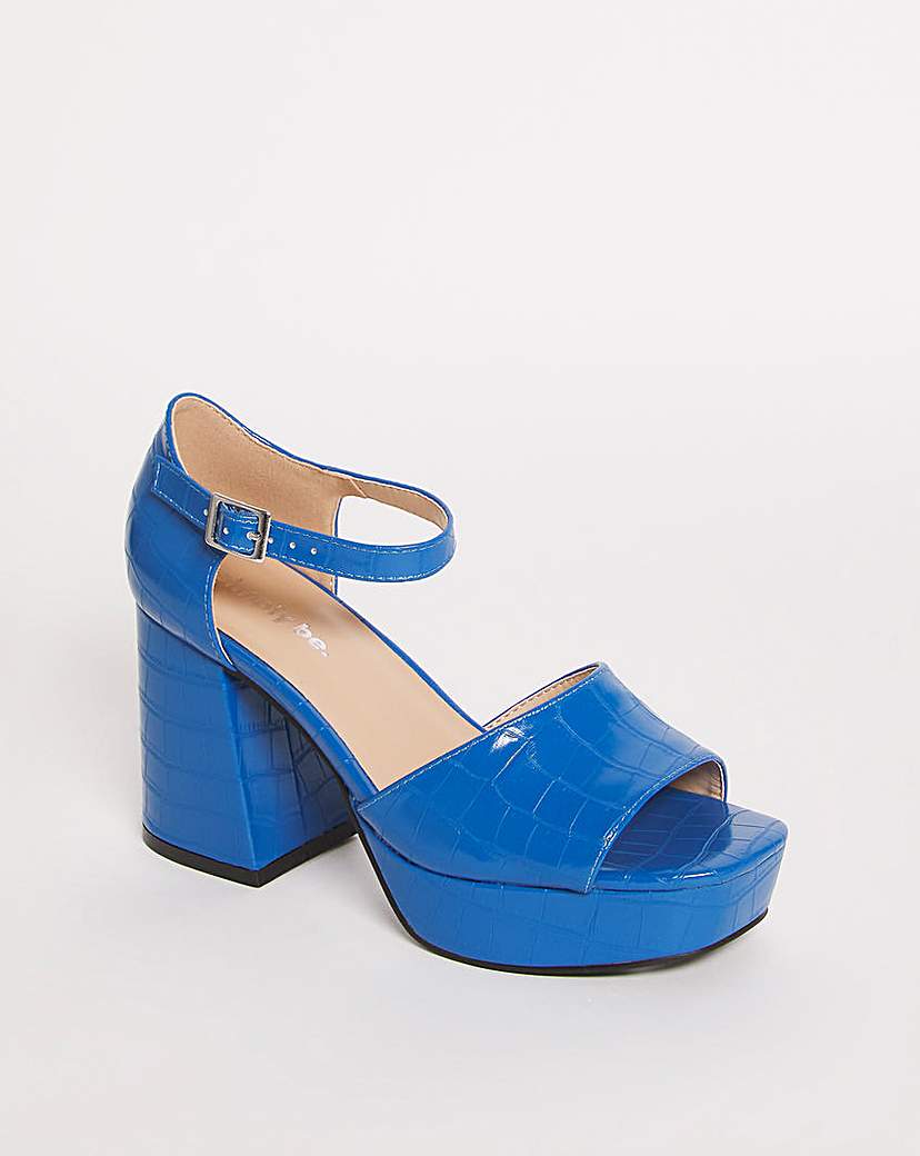 Classic Platform Heeled Sandals Wide