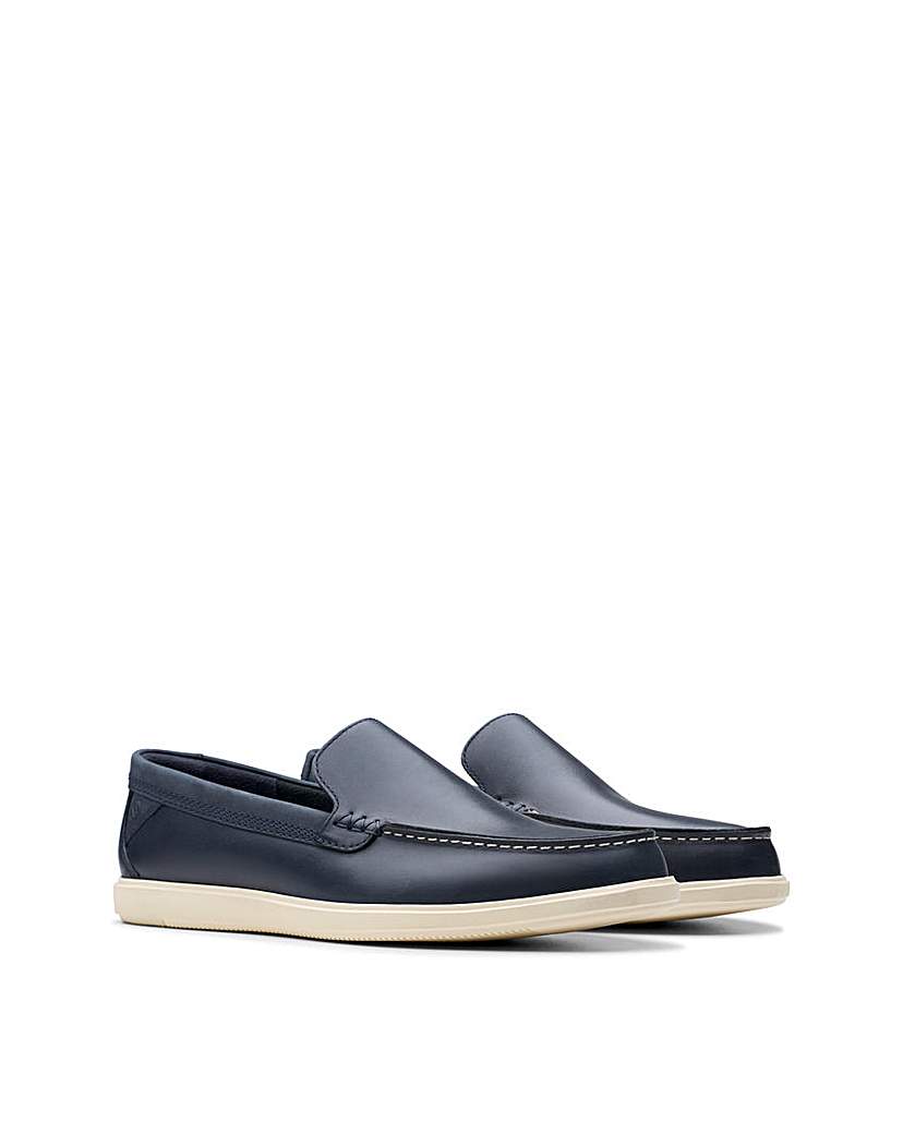 Clarks Bratton Loafer - Navy Leather