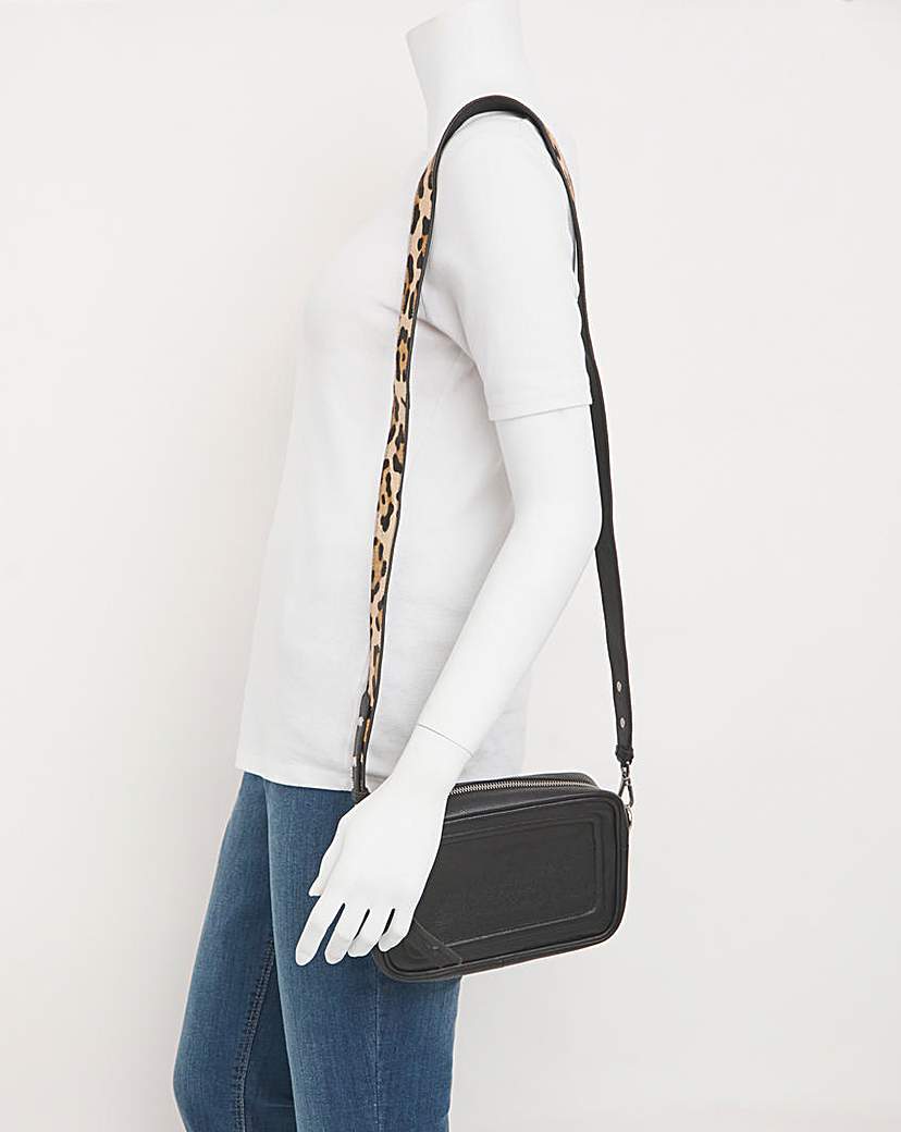 Black Modern Leather Camera Bag