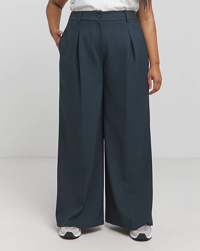 Navy Pleated Wide Leg Trouser