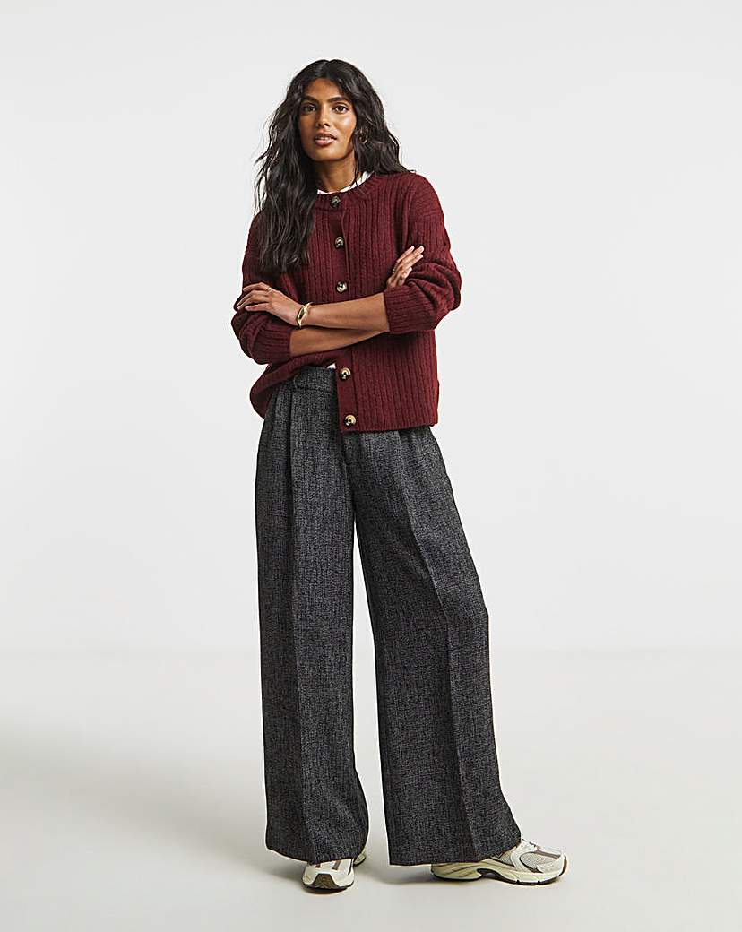 New In - Premium Textured Wide Leg Trouser