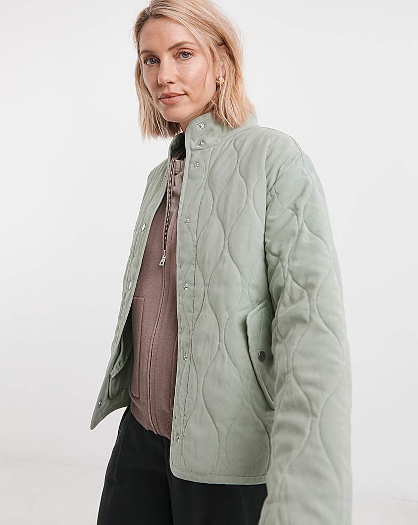 New In - Washed Quilted Short Jacket