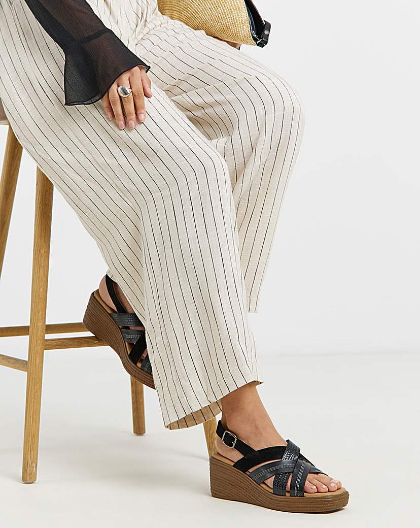 Crossover Wedge Sandal Ex Wide