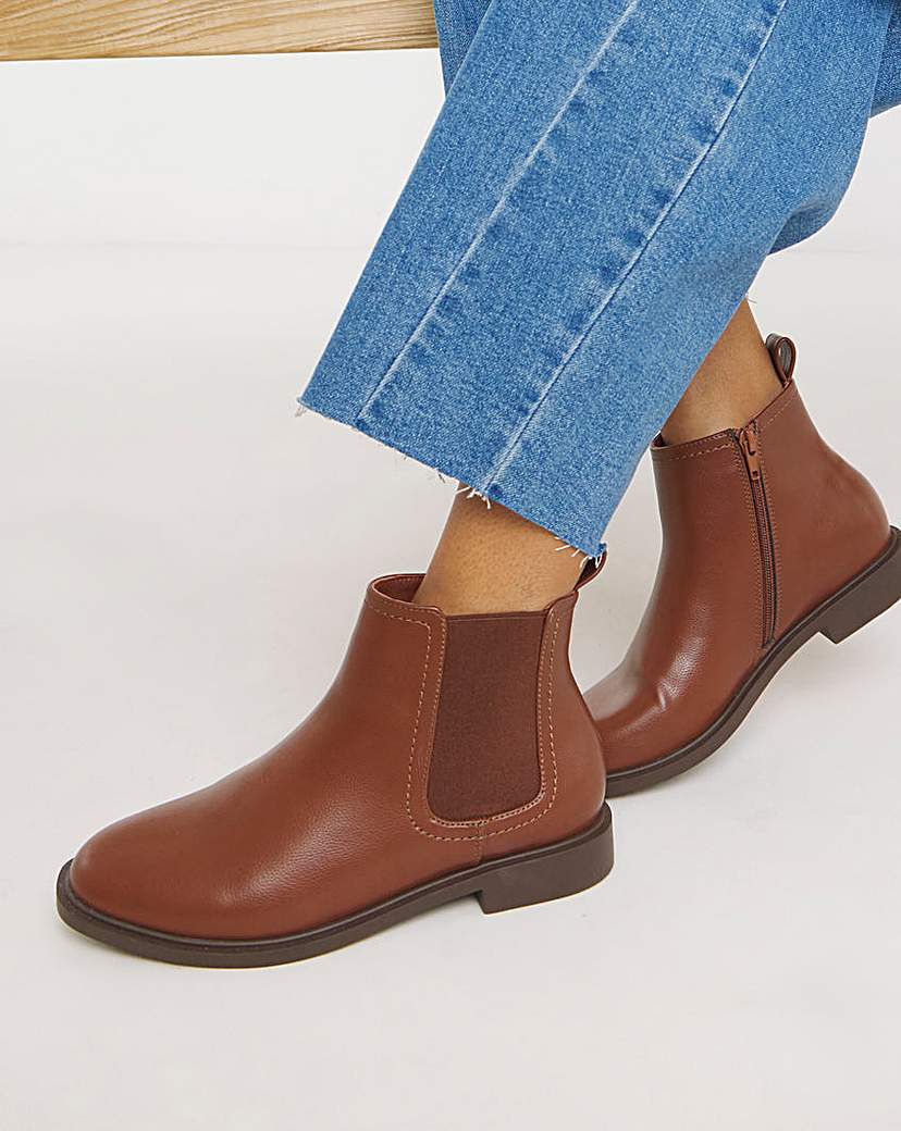 New In - Classic Ankle Chelsea Boots E Fit