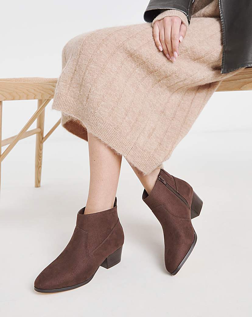 Block Heel Ankle Western Boot EEE Fit