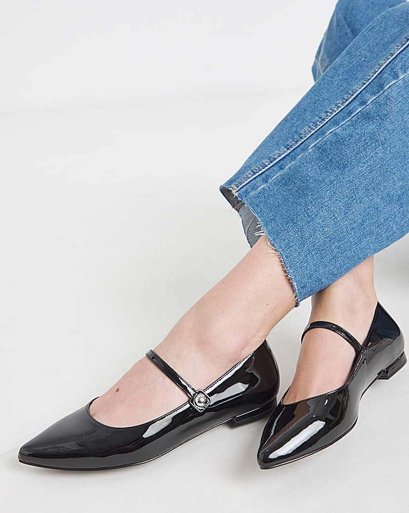 Pointed Toe Mary Janes Wide