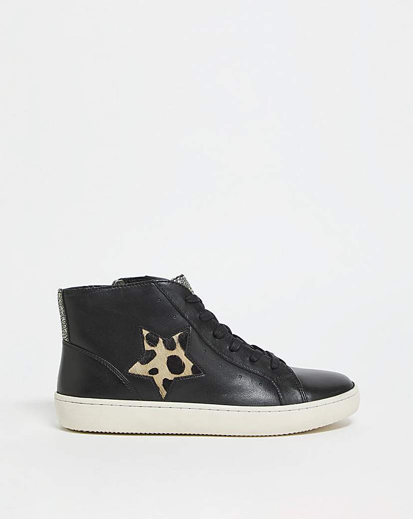 Leather Star Trim Hi Top Trainer E Fit