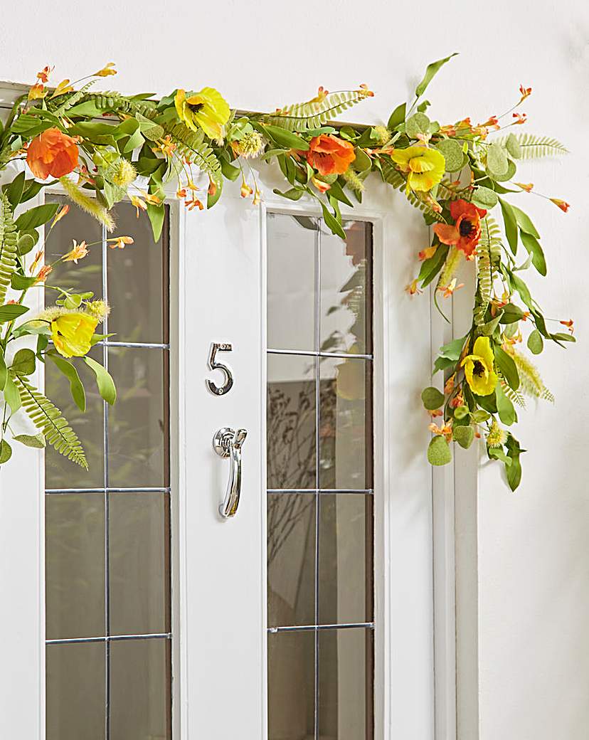 New In - Poppies Garland