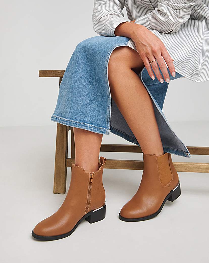 Heeled Chelsea Boots Wide E Fit